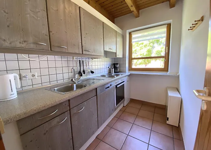 Vakantiehuis 3 *